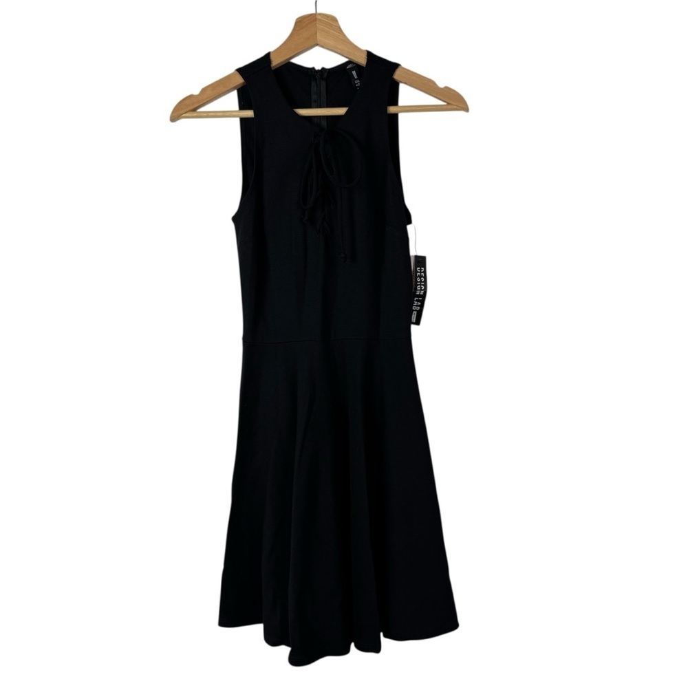 Lord & Taylor Design Lab Black Lace Up‎ Bust Fit & Flare Mini Dress XS